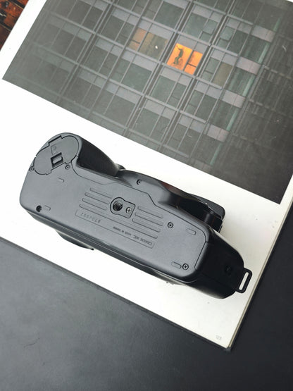 Canon EOS 1000S body