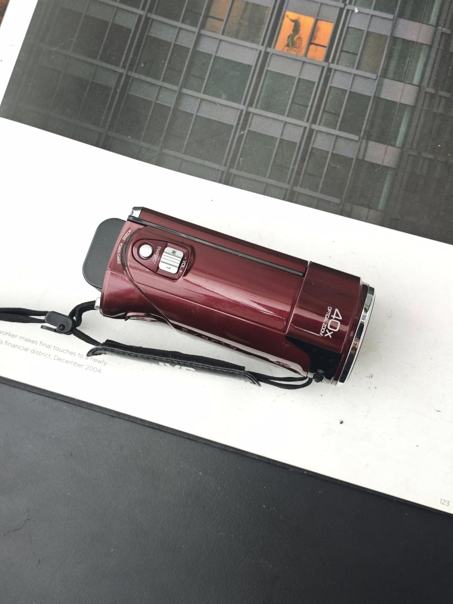 Used JVC GZ-HM460-R Camcorder [No charger] #086B0569