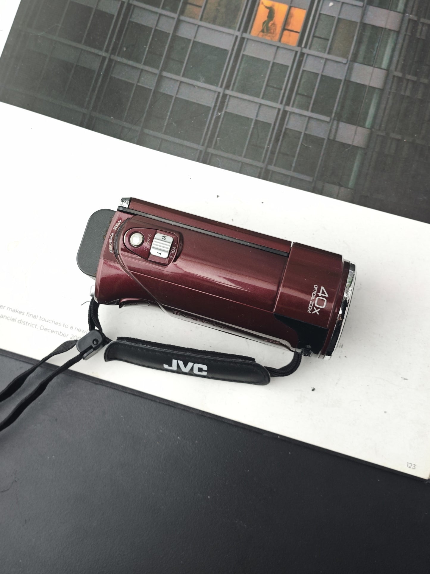 Used JVC GZ-HM460-R Camcorder #136N1004