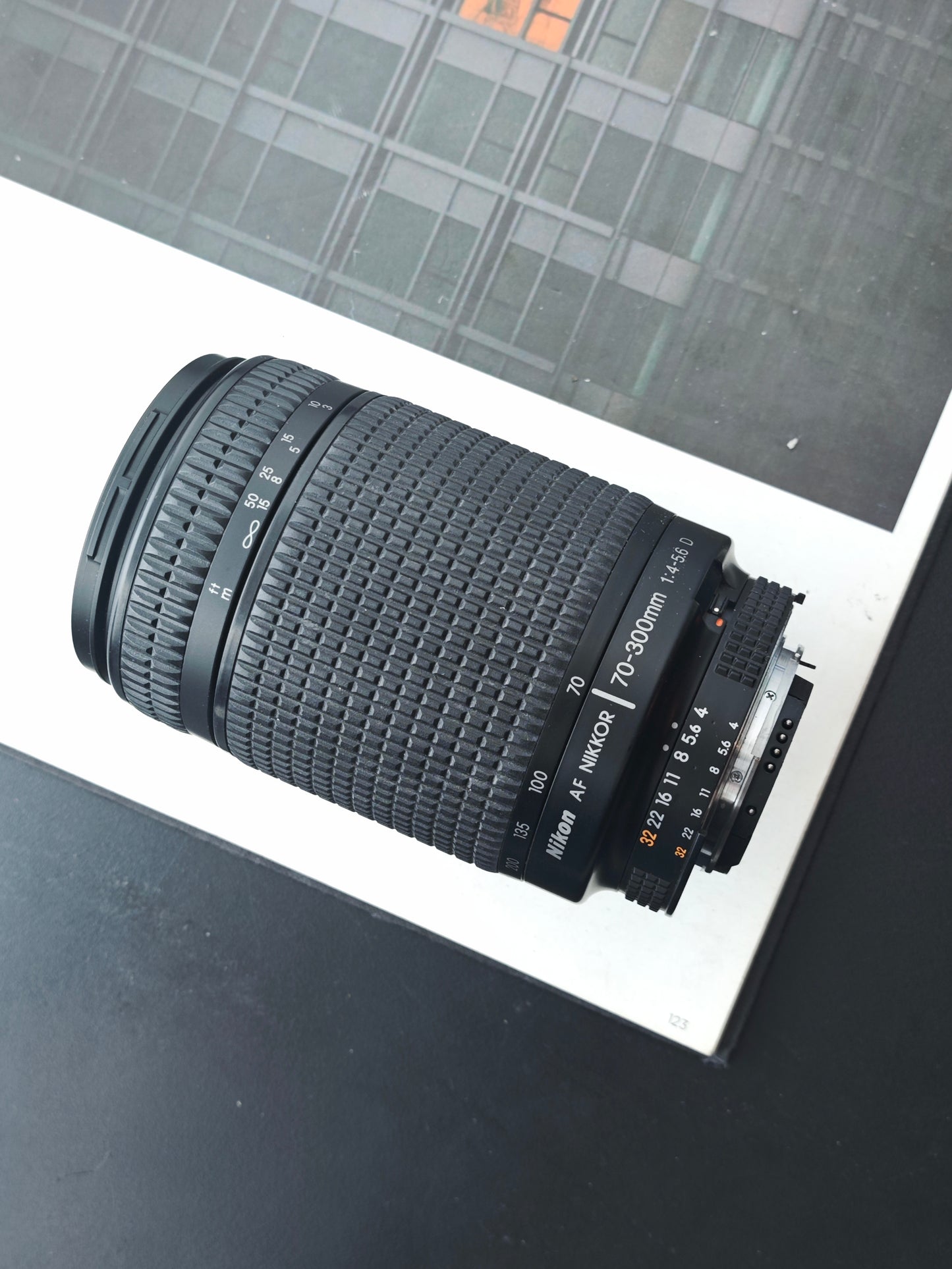 Nikon AF Nikkor 70-300mm F4-5.6 D #206923
