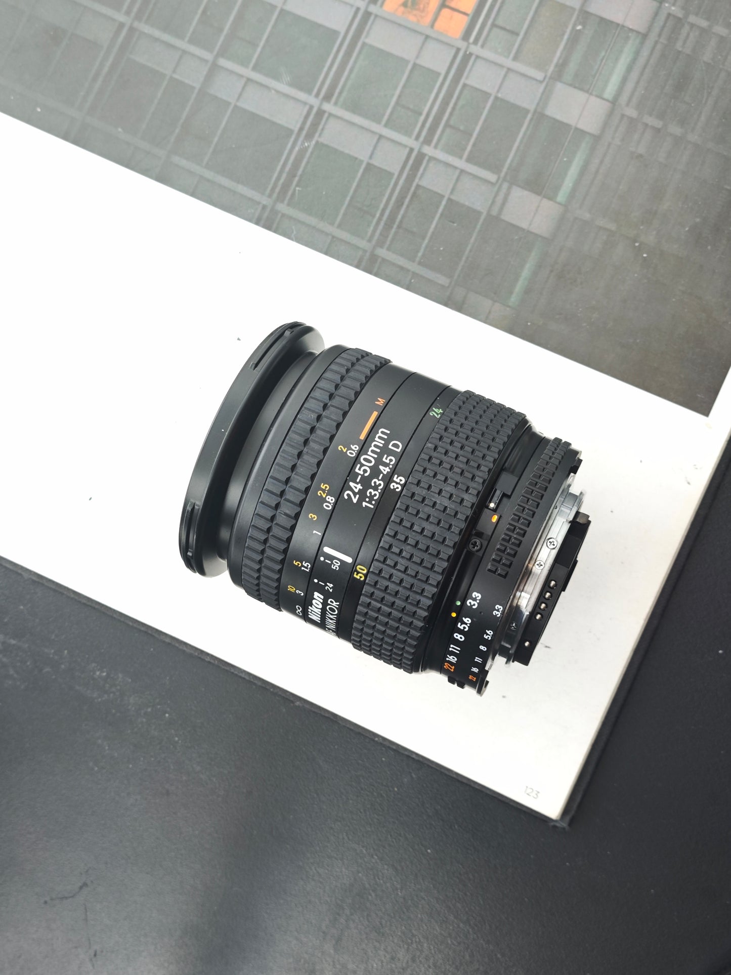 Nikon AF Nikkor 24-50mm F3.3-4.5 D