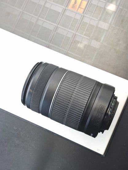 Canon Lens EF-S 55-250mm F4-5.6 IS II