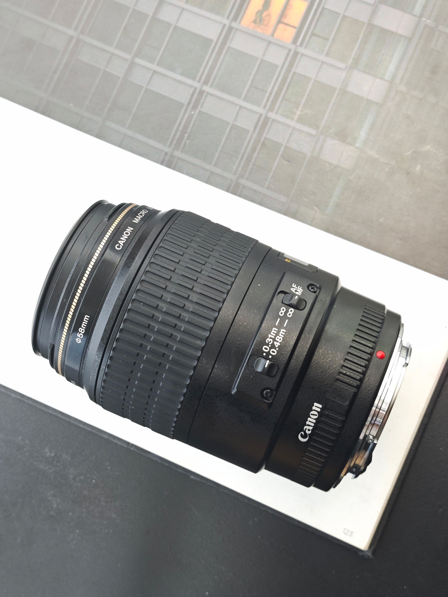 Canon Macro Lens EF 100mm F2.8 USM