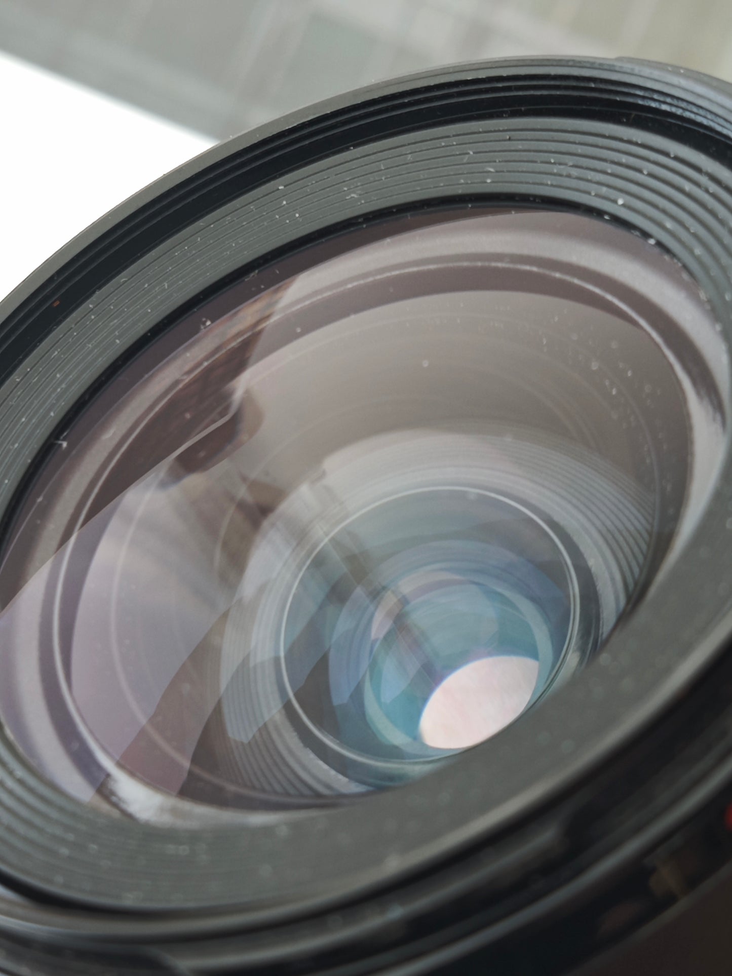 Canon Lens EF 24mm F2.8