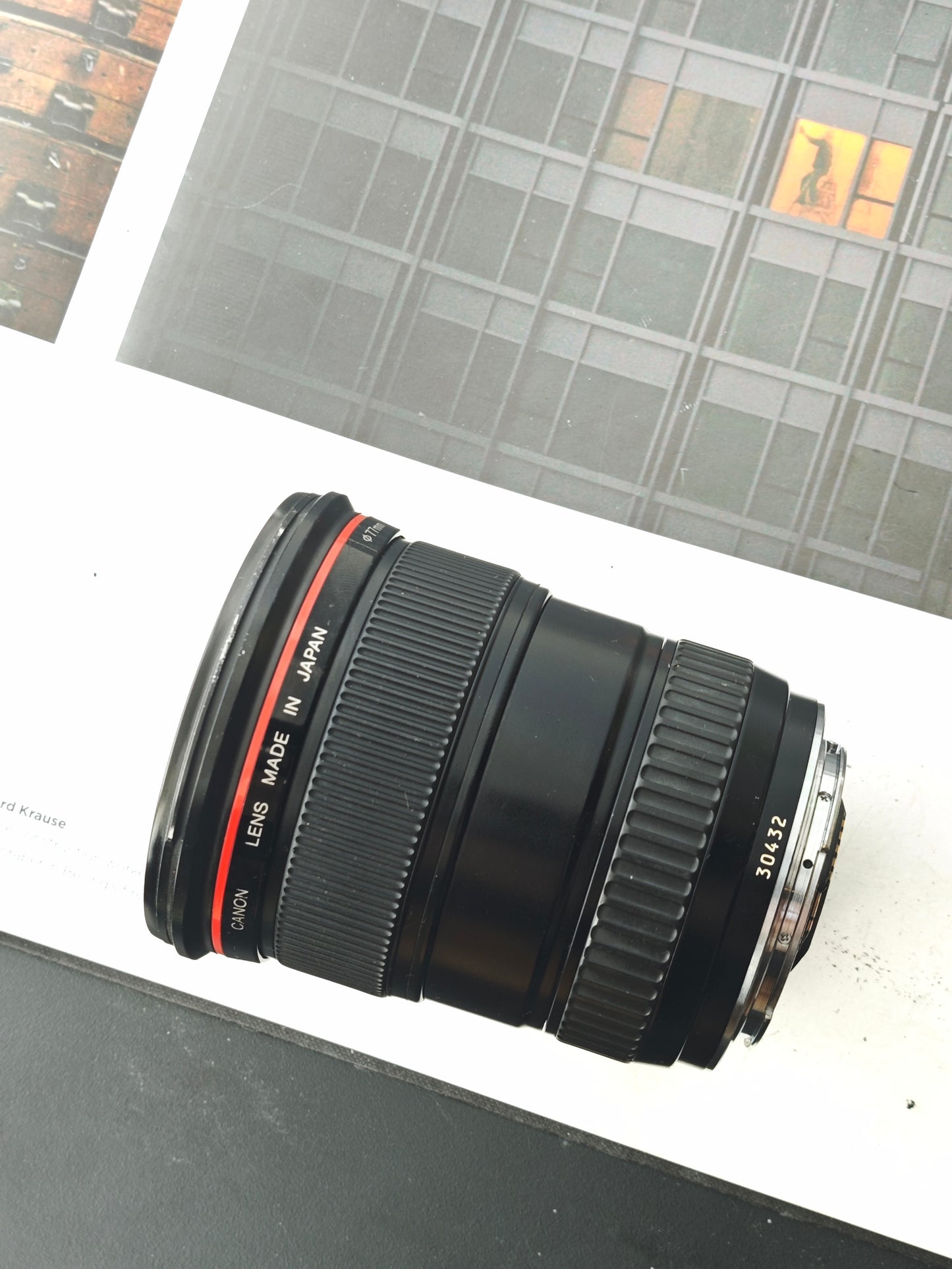 Canon Zoom Lens EF 17-35mm F2.8 L USM