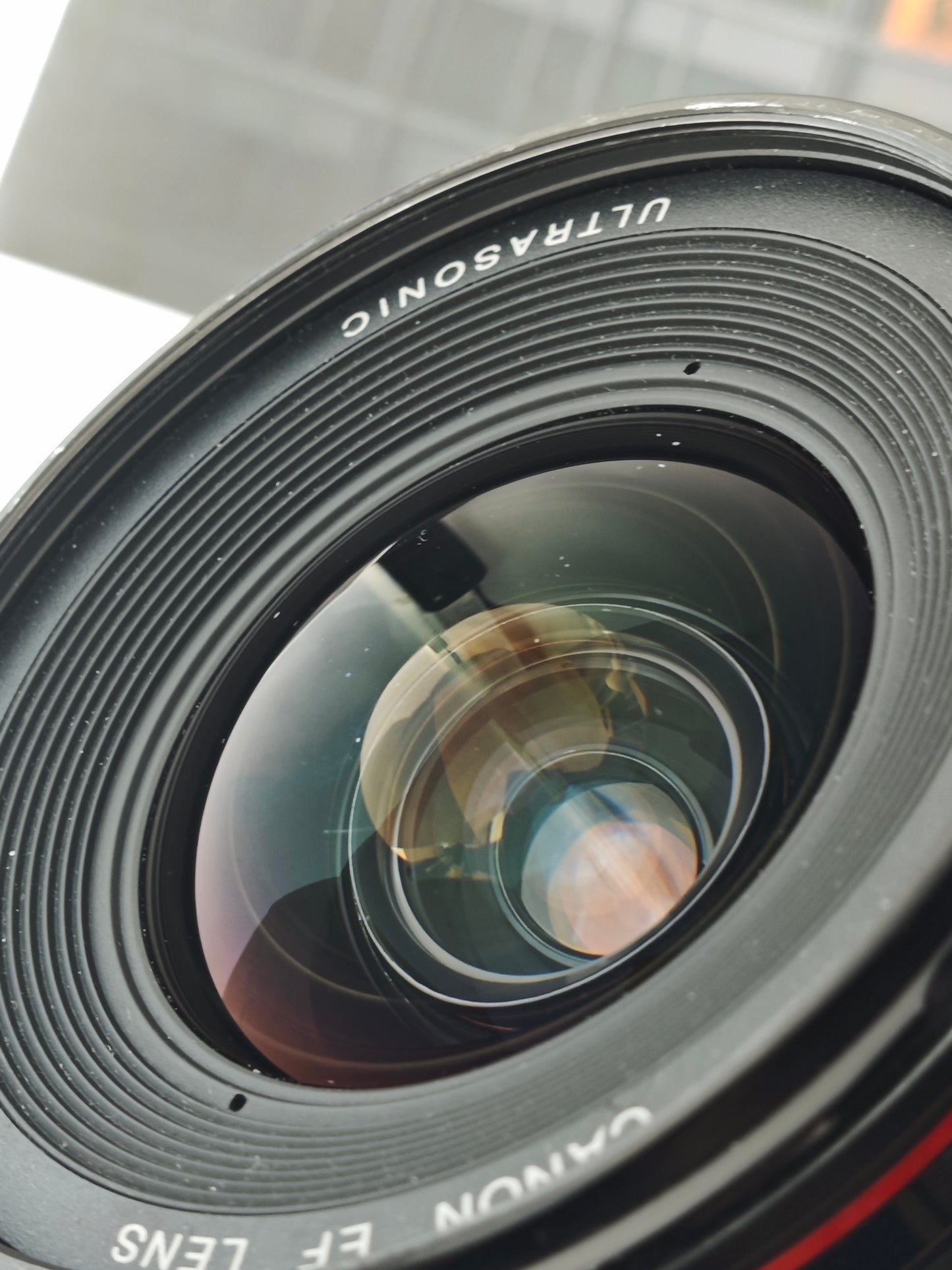 Canon Zoom Lens EF 17-35mm F2.8 L USM