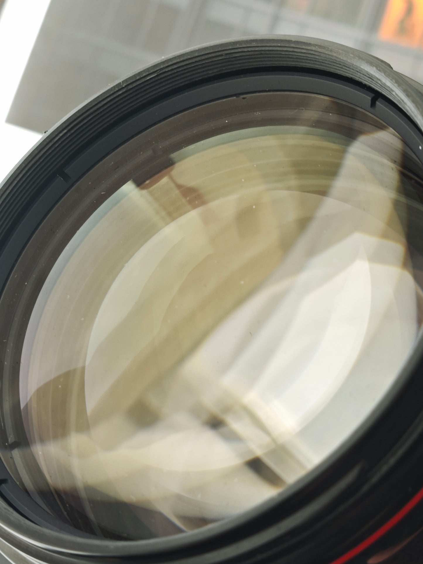 Canon Lens EF 135mm F2 L USM