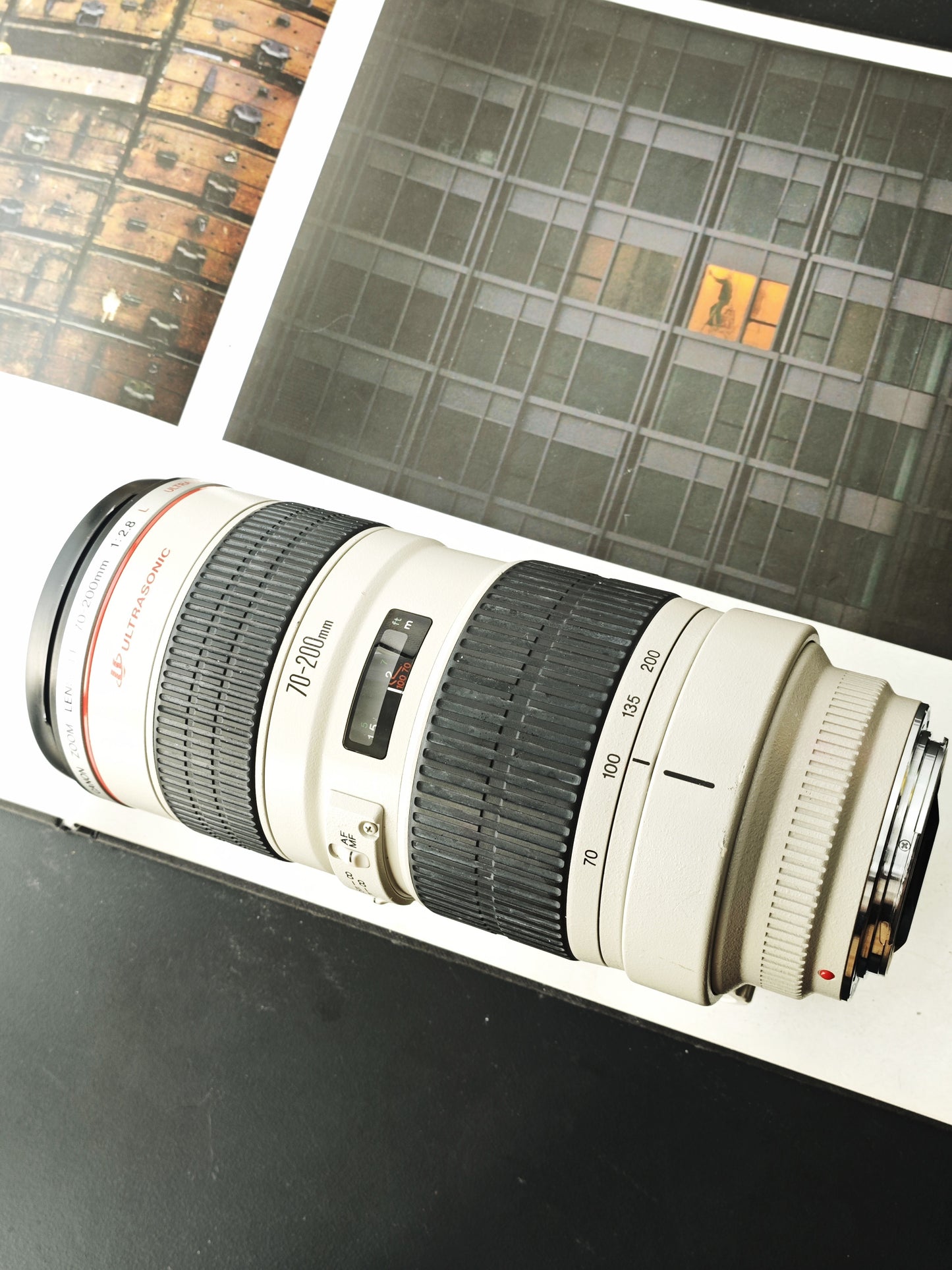 Canon Zoom Lens EF 70-200mm F2.8 L USM (No IS)