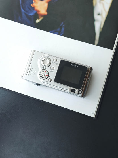 Used Panasonic Lumix DMC-FX1 Digital Camera [with box]