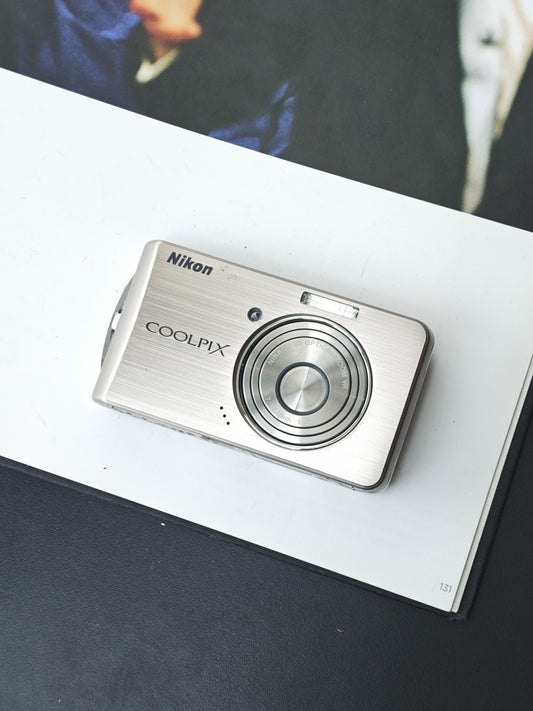 Used Nikon Coolpix S520 Digital Camera [with box]