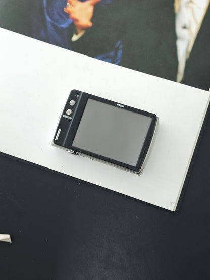 Used Nikon Coolpix S230 Digital Camera