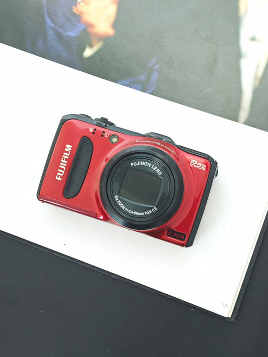 *READ* Used Fujifilm FinePix F600 EXR red Digital Camera