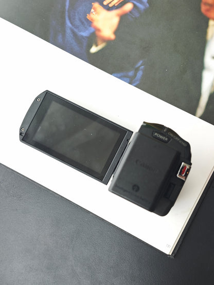 Used Canon iVIS HF R32 camcorder
