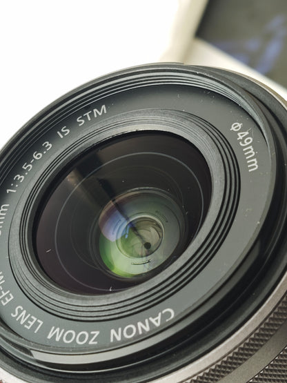 Used Canon EOS M100 white with EF-M 15-45mm F3.5-6.3 IS STM