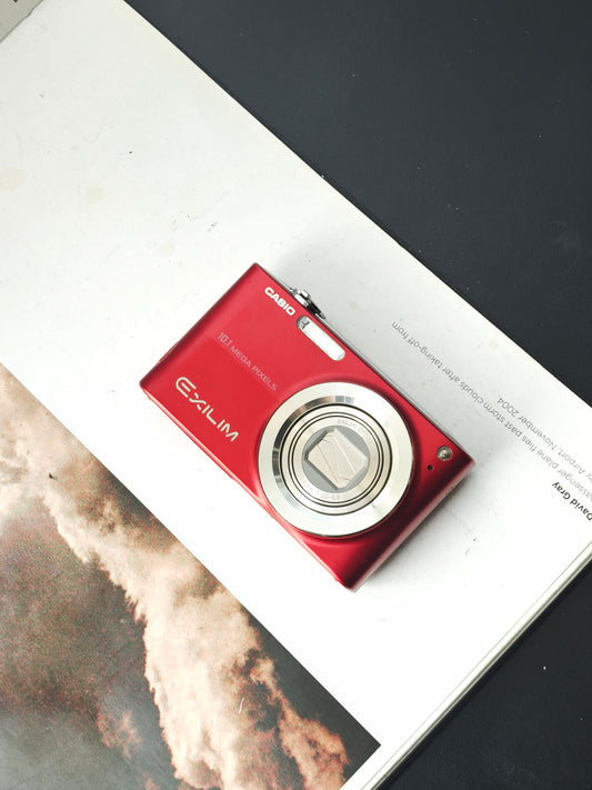 Used Casio EXILIM EX-Z200 red Digital Camera [No charger]