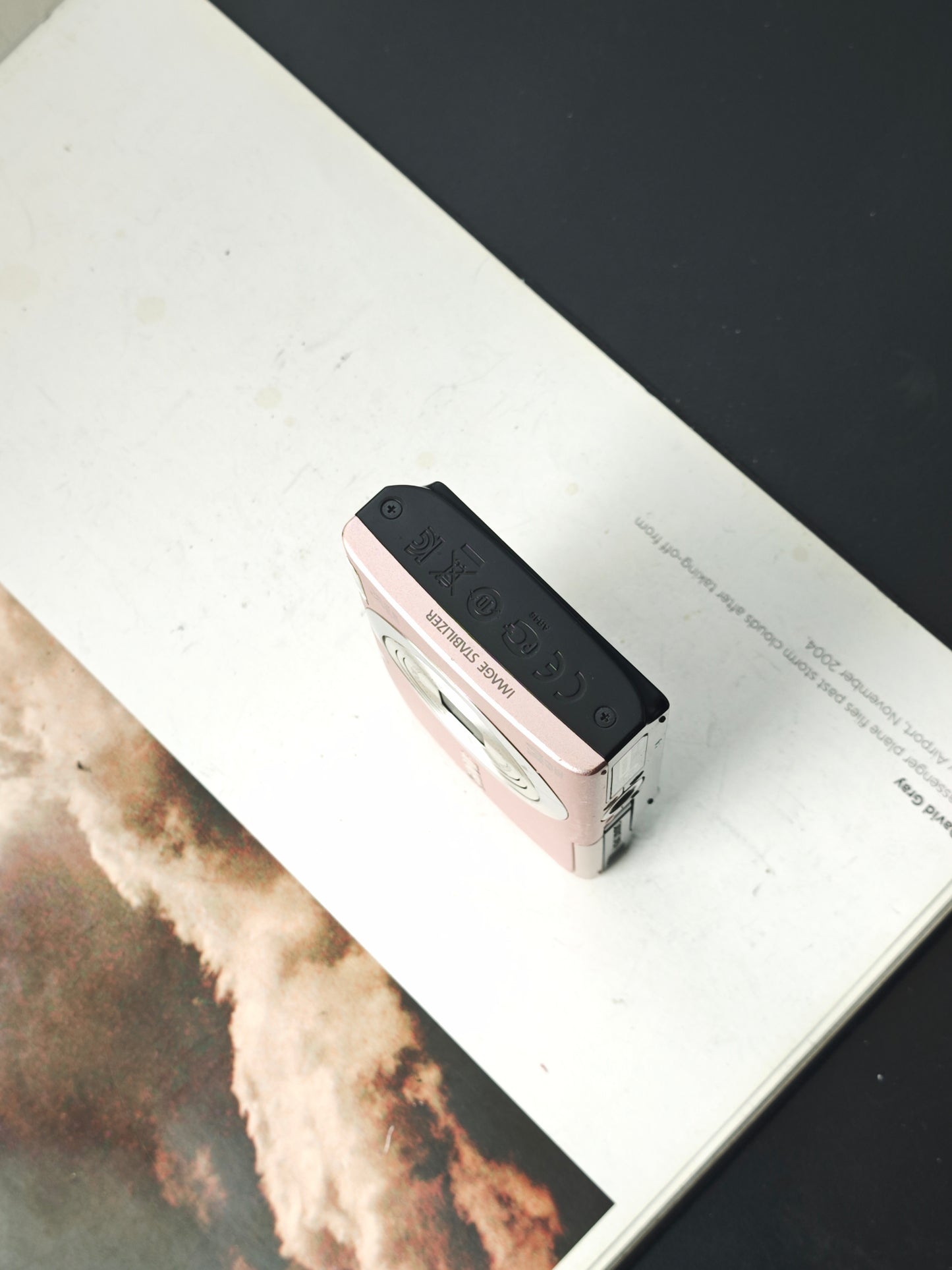 Used Canon PowerShot A2400 IS pink Digital Camera [No charger]