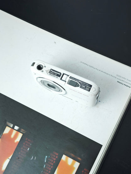 Used Panasonix Lumix DMC-S2 white Digital Camera [JPN only, No charger]