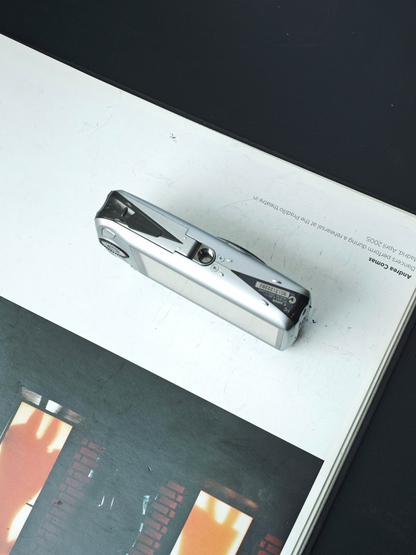 Used Canon IXY 930 IS silver Digital Camera [No charger]