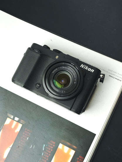 *READ* Used Nikon Coolpix P7700 Digital Camera [with box]