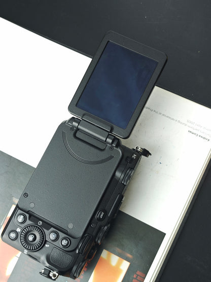 *READ* Used Nikon Coolpix P7700 Digital Camera [with box]