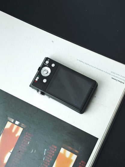 Used Panasonic Lumix DMC-FH5 black Digital Camera [JPN only, No charger]
