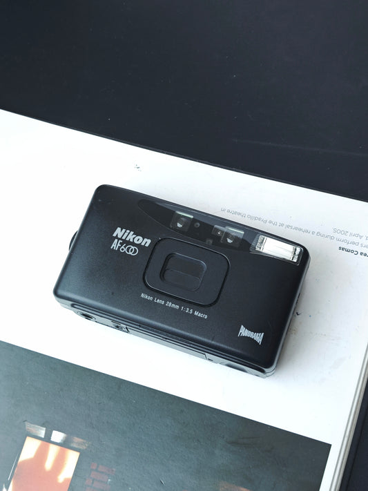 Nikon AF600 #4110903