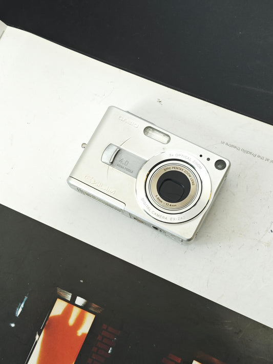 *READ* Used Casio EXILIM EX-Z40 Digital Camera [No charger]