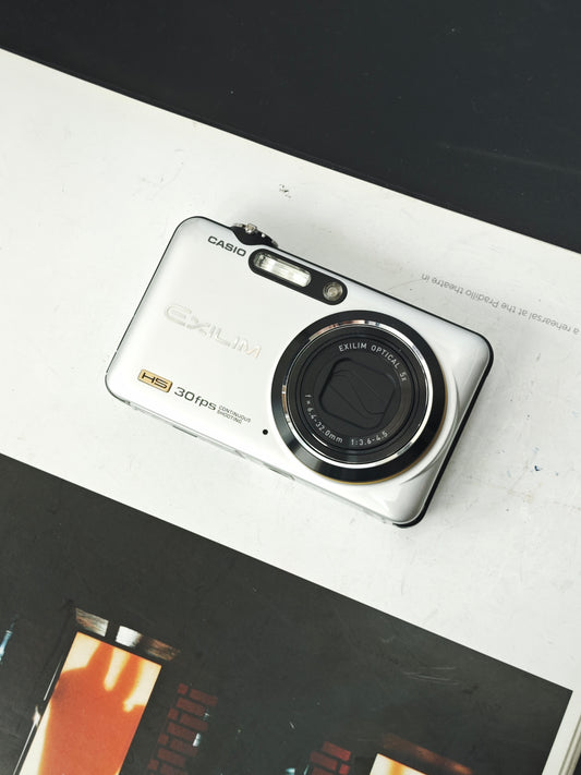 Used Casio EXILIM EX-FC100 silver Digital Camera [No charger]
