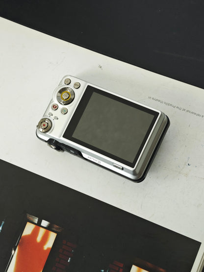 Used Casio EXILIM EX-FC100 silver Digital Camera [No charger]