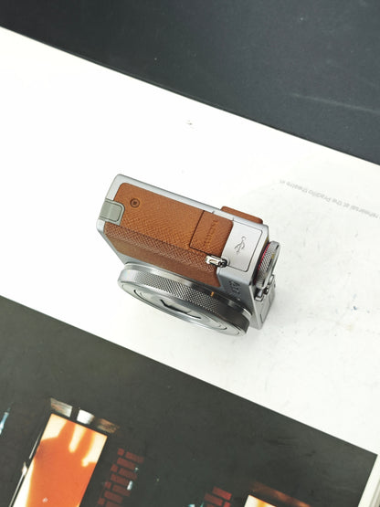 Used Canon PowerShot G9X brown Digital Camera [No charger]