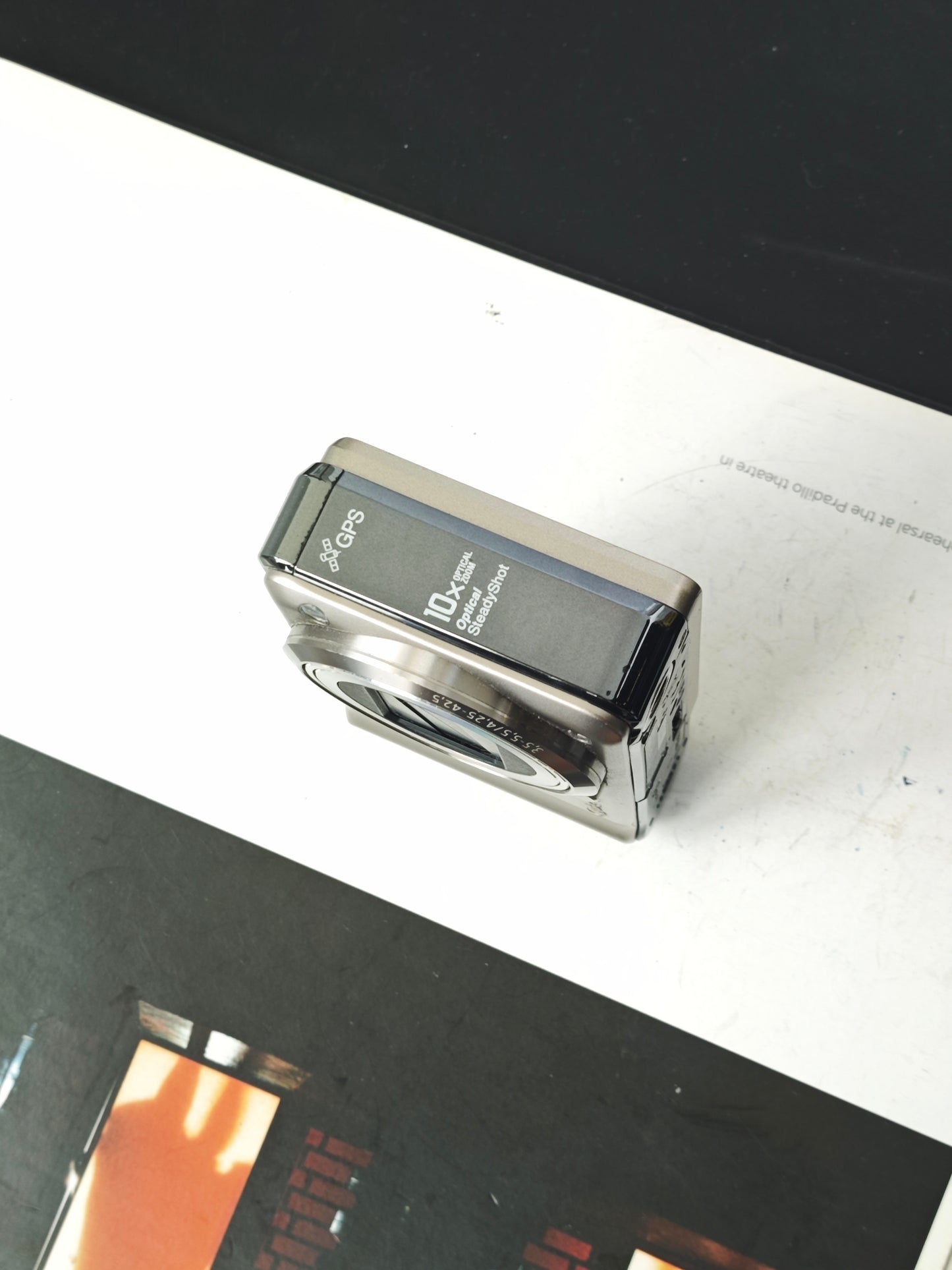 Used Sony Cyber-shot DSC-HX5V Digital Camera [JPN only, No charger]]