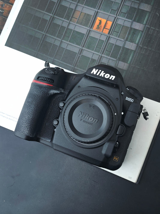 Used Nikon D850 body Digital Camera [with box] Shutter Count 748 #2037080