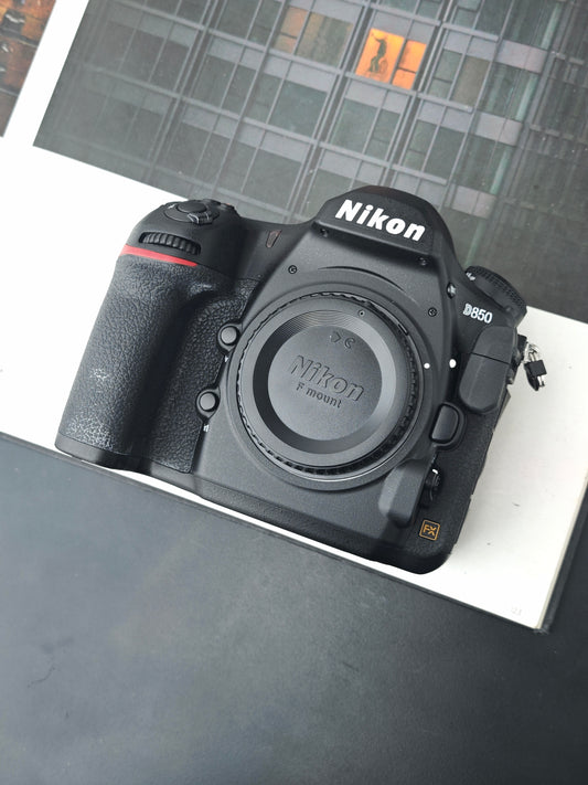 Used Nikon D850 body Digital Camera [with box] Shutter Count 832 #2037436