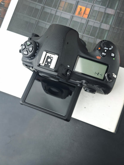 Used Nikon D850 body Digital Camera [with box] Shutter Count 832 #2037436