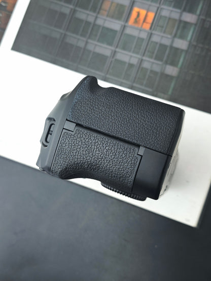 Canon EOS 3 body Film Camera [with box]