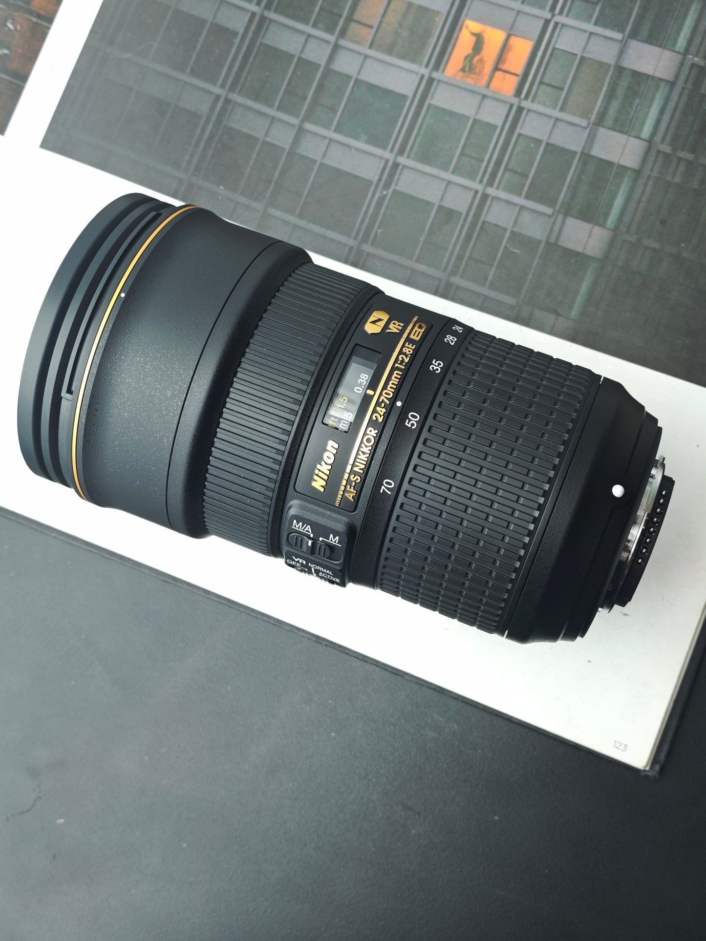 Nikon AF-S Nikkor 24-70mm F2.8 E ED VR N [with box] #2181056