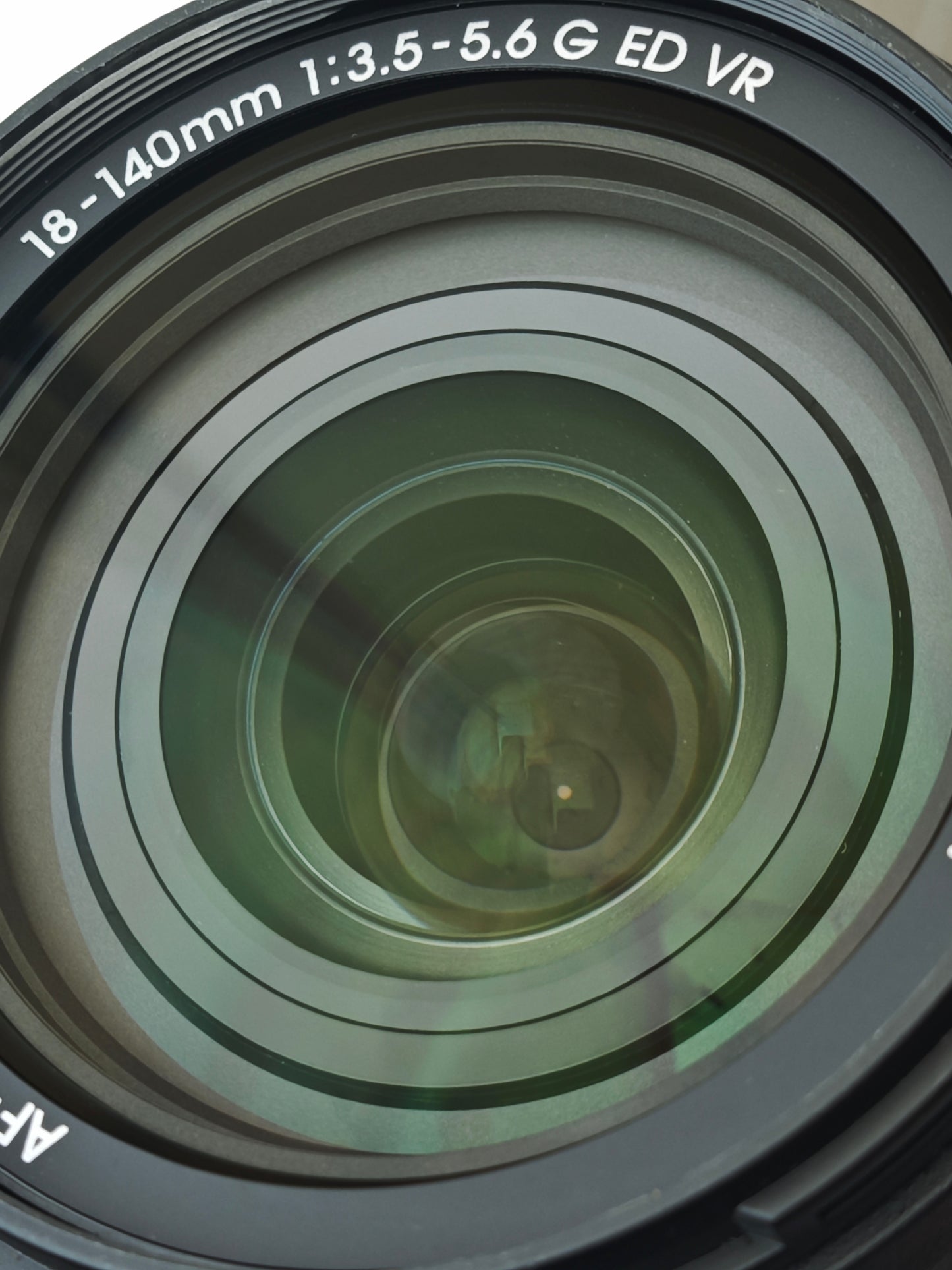 Nikon AF-S DX Nikkor 18-140mm F3.5-5.6 G ED VR