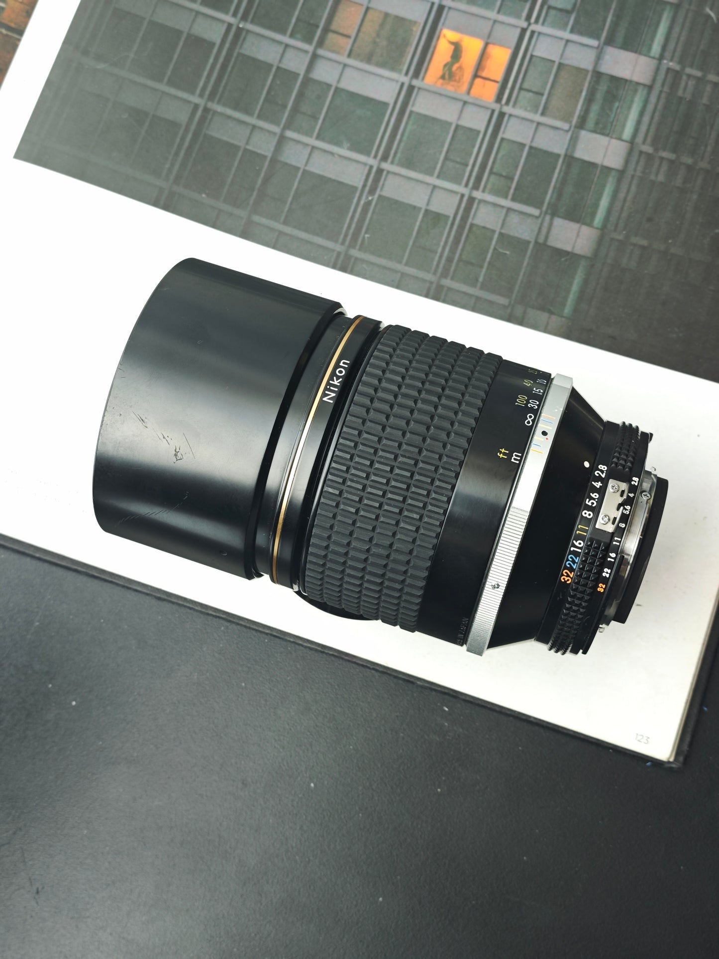 Nikon ED Nikkor 180mm F2.8 Ai-S #423741