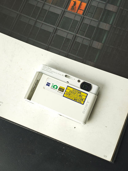 Used Sony Cyber-Shot DSC-T90 white Digital Camera [JPN only, No charger]