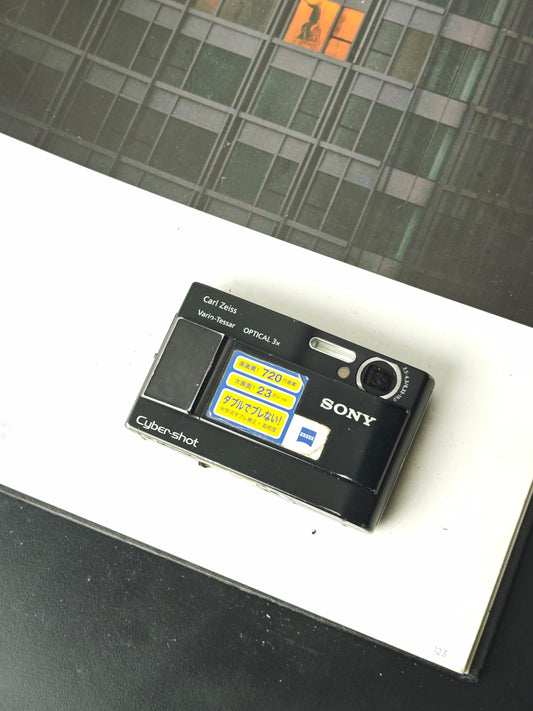 Used Sony Cyber-shot DSC-T10 black Digital Camera [JPN only]