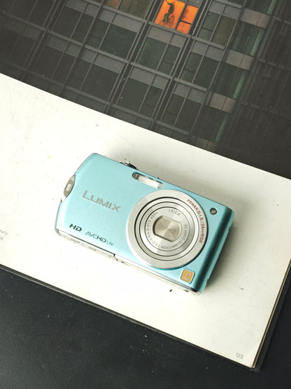 Used Panasonic Lumix DMC-FX70 light blue Digital Camera [JPN only]