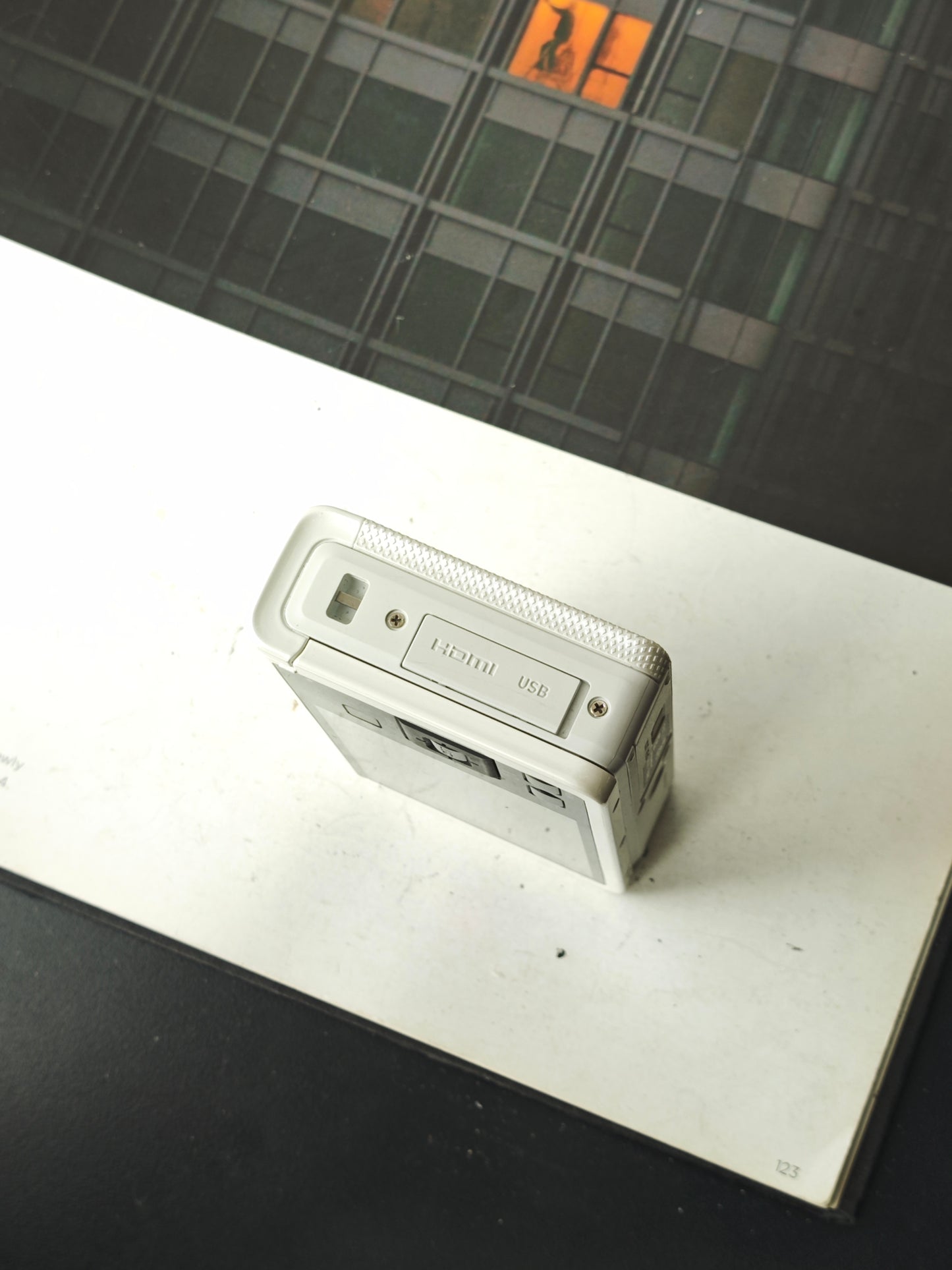 Used Casio EXILIM EX-ZR70 white Digital Camera