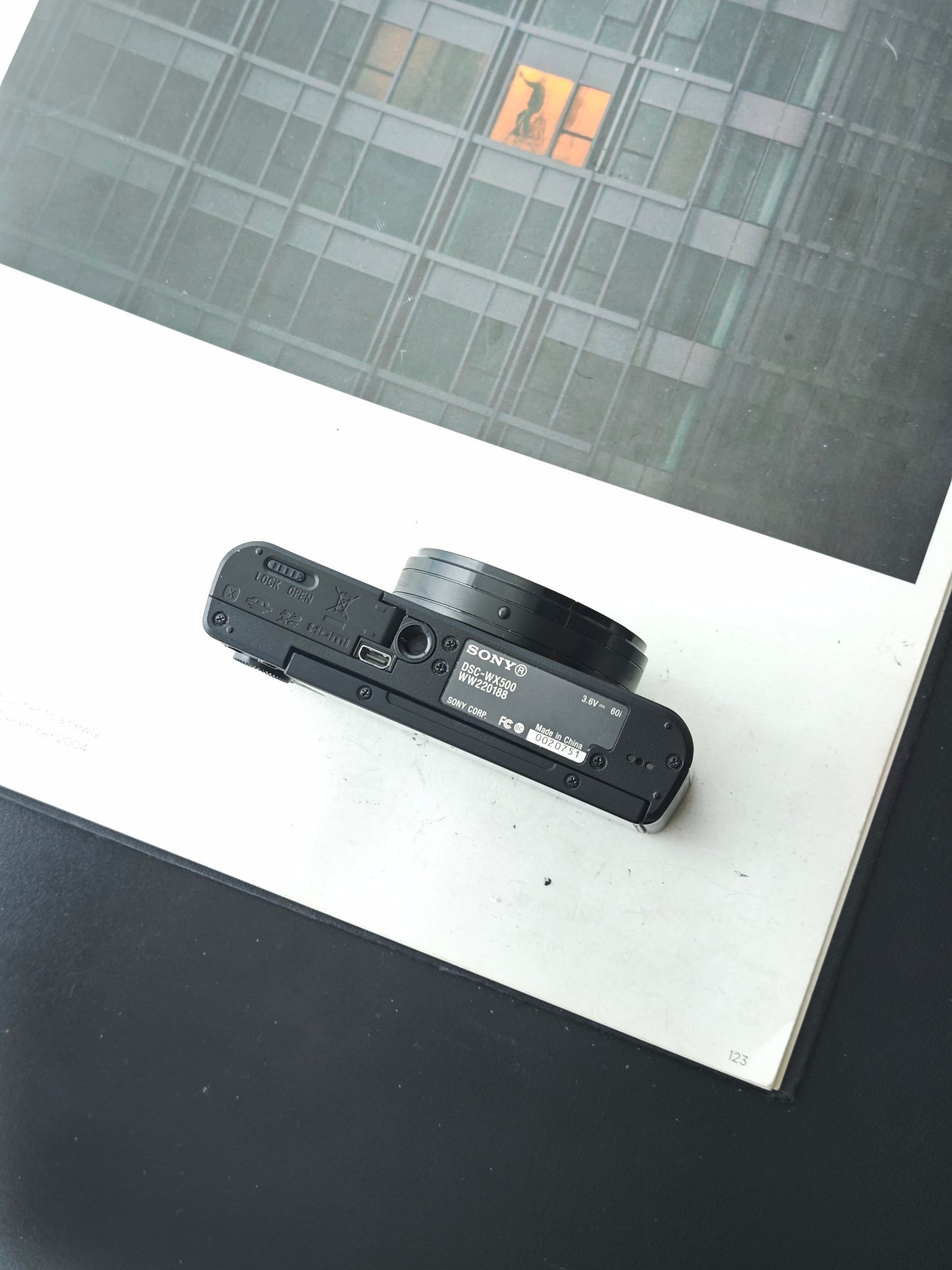 Used Sony Cyber-Shot DSC-WX500 Digital Camera [JPN only, No charger]