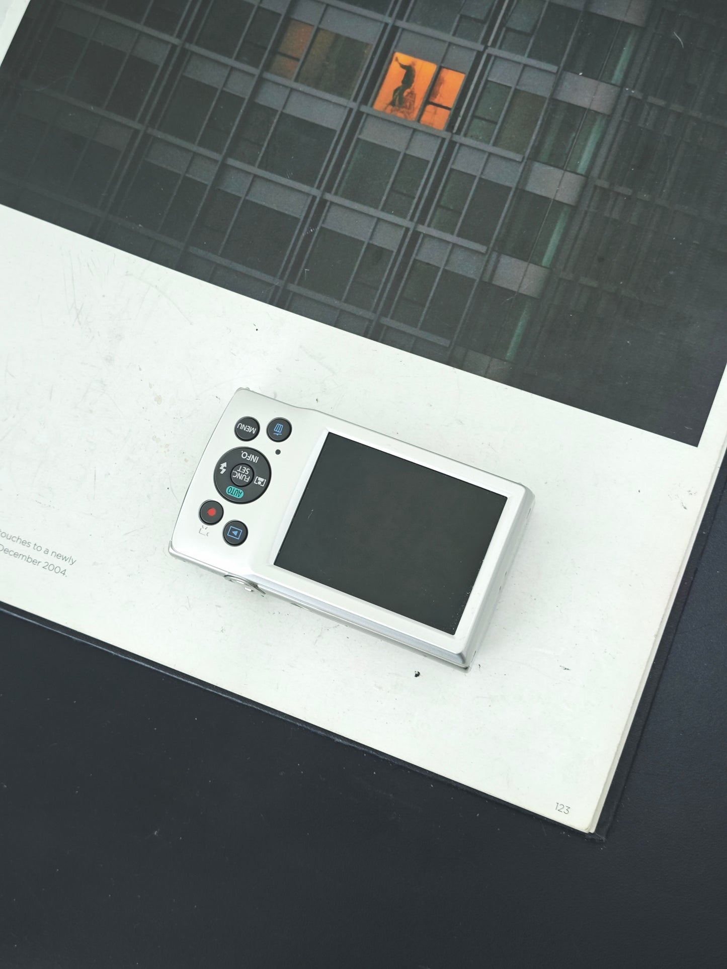 Used Canon IXY 180 silver Digital Camera #061063001775