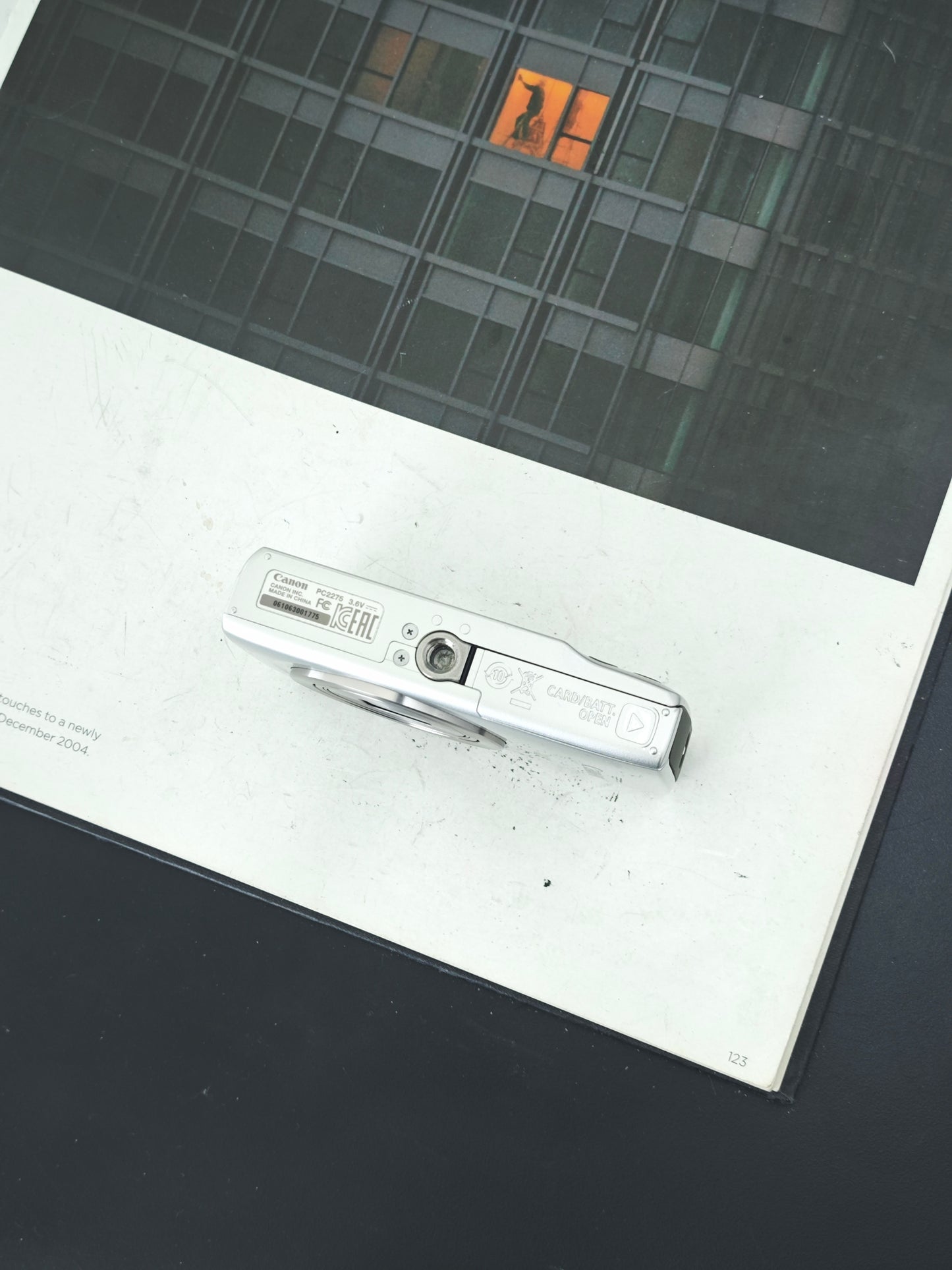 Used Canon IXY 180 silver Digital Camera #061063001775