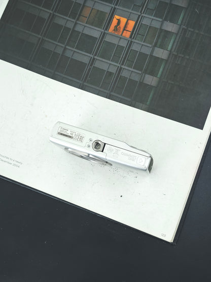 Used Canon IXY 180 silver Digital Camera #061063001775