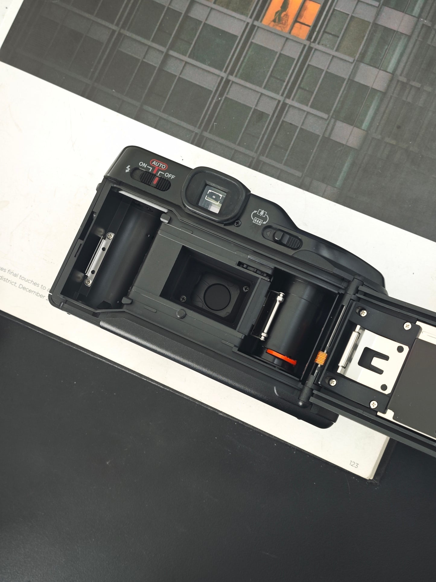 Canon Autoboy TELE Quartz Date #1295884