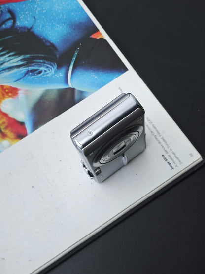 Used Panasonic Lumix DMC-FX30 silver Digital Camera [No charger]