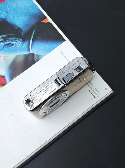 Used Panasonic Lumix DMC-FX70 gold Digital Camera [JPN only, with box]