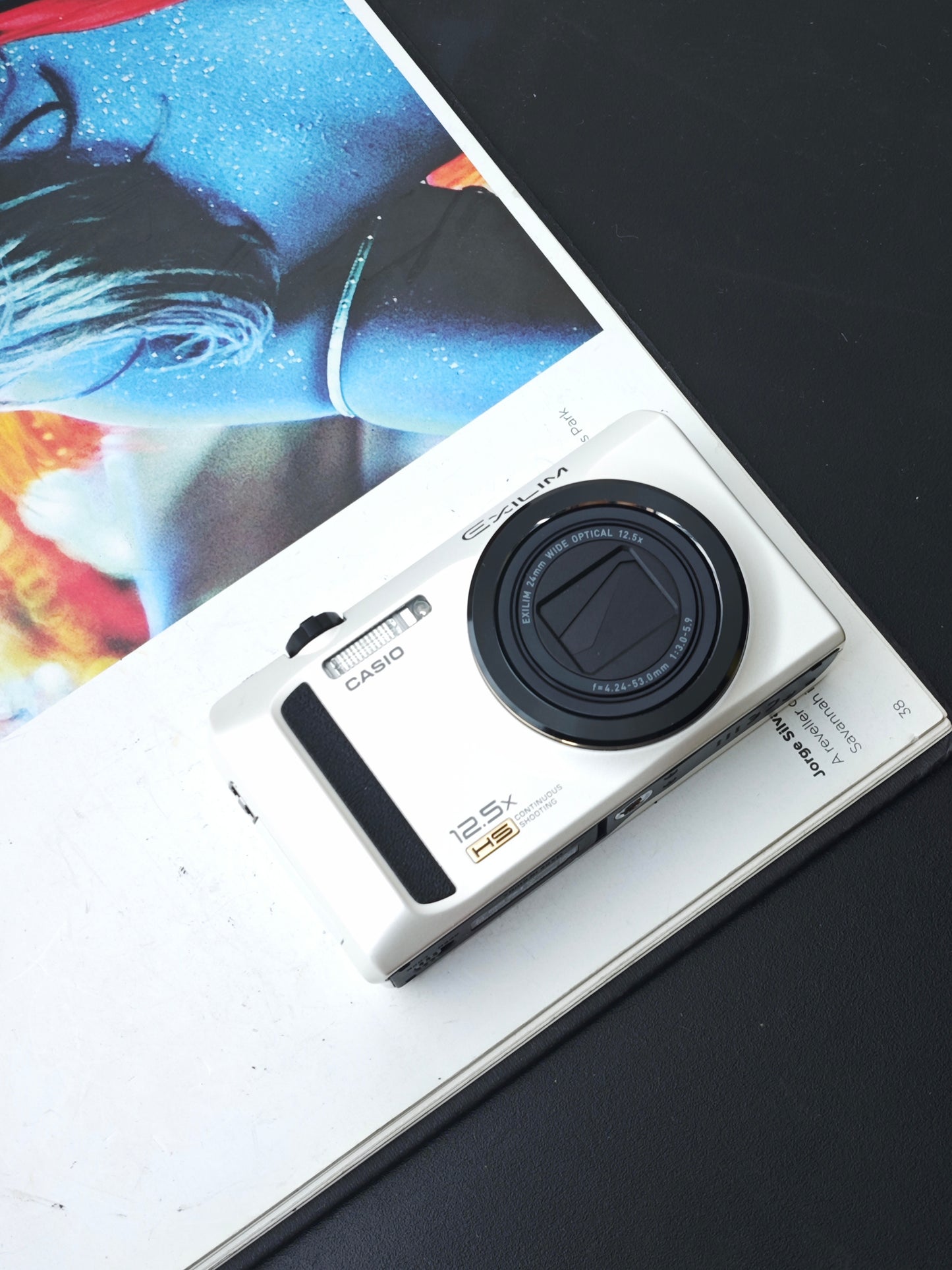 Used Casio EXILIM EX-ZR100 Digital Camera [with box]